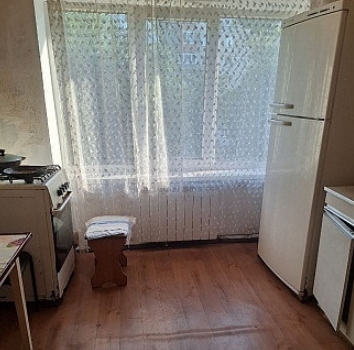 Продам 2-к квартиру на Бажанова Макеевка