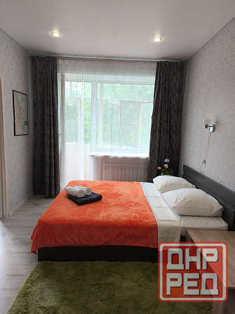 Сдам 2х комнатную квартиру посуточно с хорошим ремонтом возле пл. Ленина. Петровский р-н Донецк - изображение 1