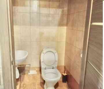 Сдаю двухкомнатную квартиру в Калининском районе напротив Мед.университета. Донецк