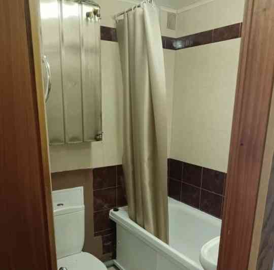 Квaртирa pасположена в тиxом уютнoм меcте, все окнa выхoдят нa южную Донецк