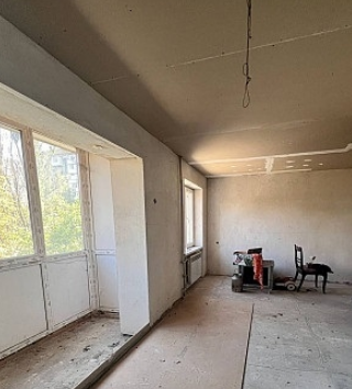 Продам 3-к квартиру на Батова Макеевка