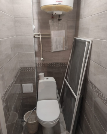 Продам 2-к квартиру на Бажанова Макеевка