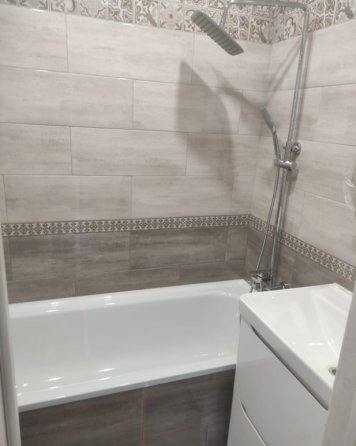 Продам 2-к квартиру на Бажанова Макеевка