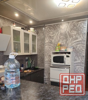 Продам 3-к в самом Центре Макеевки, Центральный м-н Макеевка - изображение 2