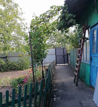 Продам 1/2 часть дома ( дом на 2 хозяина) на Красной Звезде Макеевка