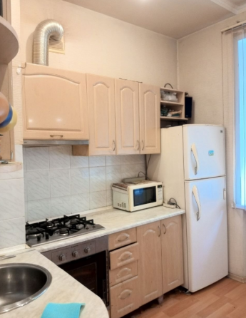 Продам 2-к в самом Центре Макеевки в районе ЦУМа Макеевка