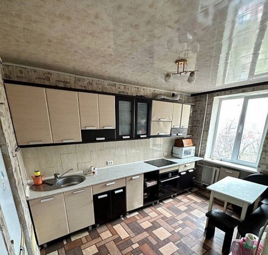 Продам 3-к квартиру на Восточном Макеевка