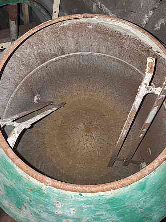 Продам бетономешалку Донецк