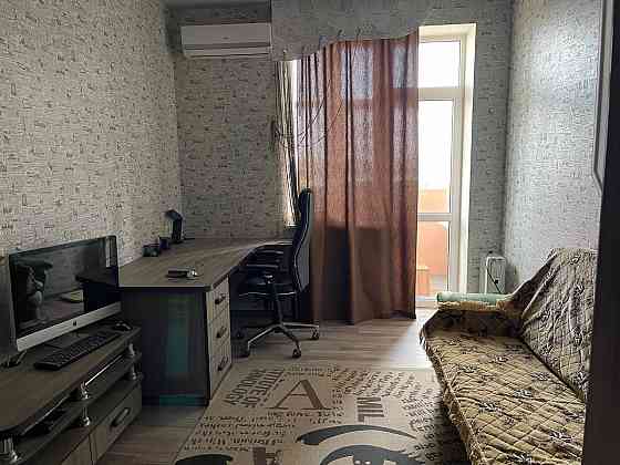 Продам 4х комн., 2/18, мебель, быттехника, жк "Центр Мира" Донецк