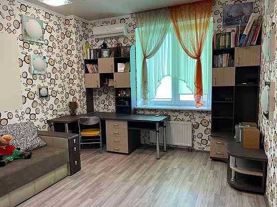 Продам 4х комн., 2/18, мебель, быттехника, жк "Центр Мира" Донецк