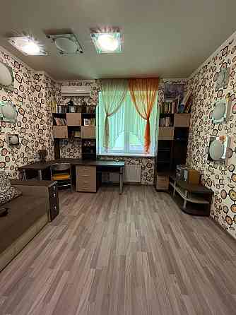 новострой Центр Мира , продам 4х комн., ср/16, капитальный ремонт, мебель, , быттехника Донецк