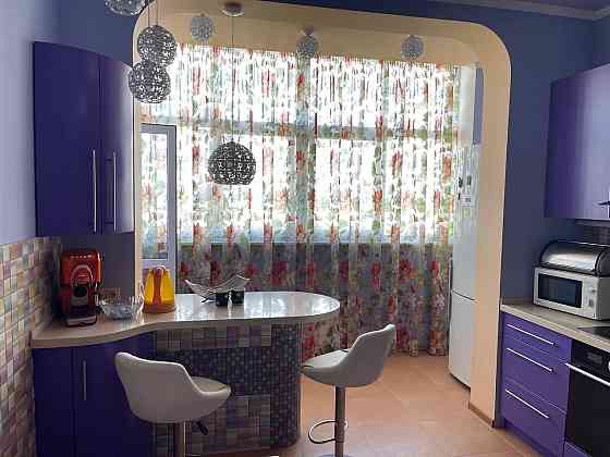 Продам 4х комн., 2/18, мебель, быттехника, жк "Центр Мира" Донецк