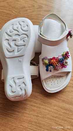 Ноаые босоножки для девочек Донецк