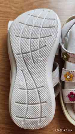 Ноаые босоножки для девочек Донецк