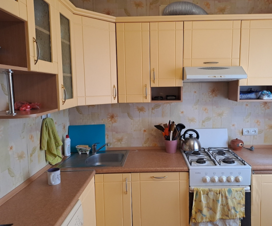 Продам 2-к квартиру на Батова Макеевка