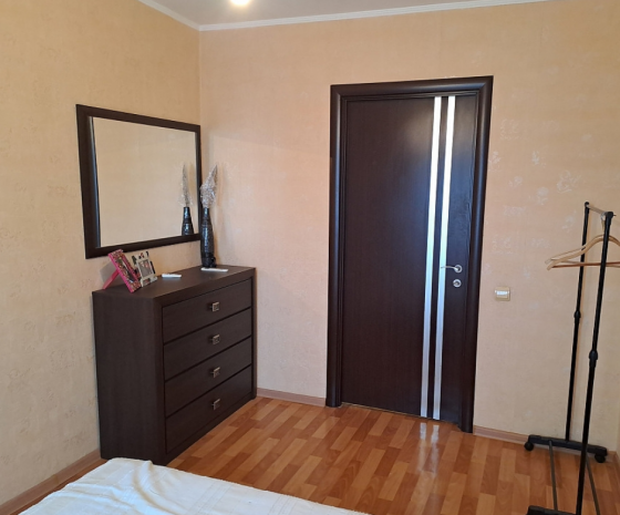 Продам 2-к квартиру на Батова Макеевка