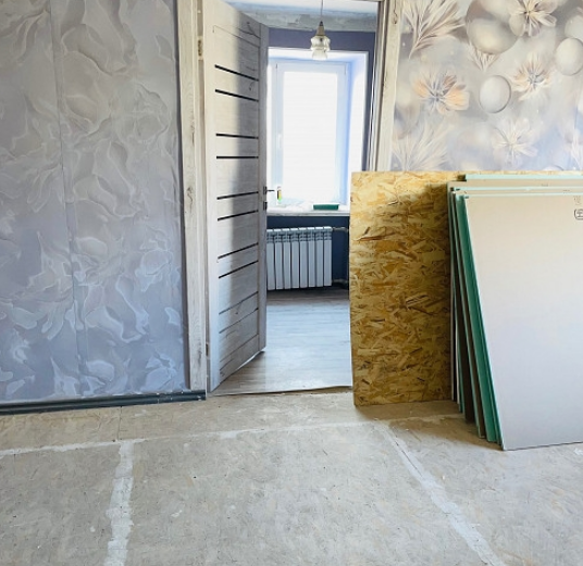 Продам 2-к на Бажанова, ул.Руднева Макеевка