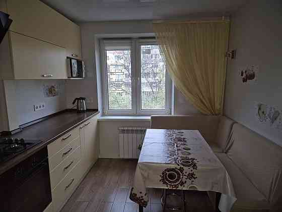 Сдаётся: 2-комнатная квартира в г. Макеевки, м-н Зеленый Ориентир: школа 50 Макеевка