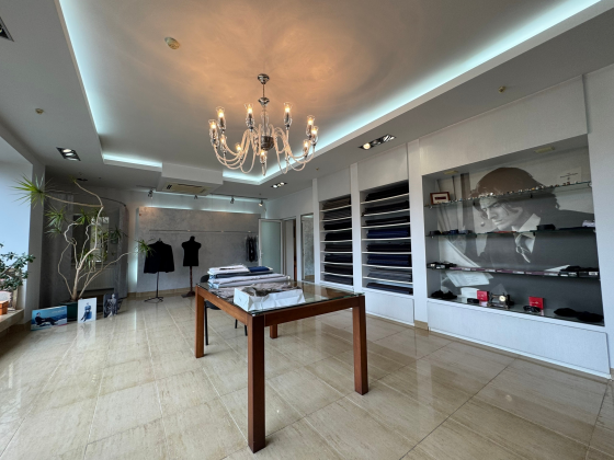 Продажа Фасадного Помещения- Проспект Богдана Хмельницкого - 400 м2 Донецк