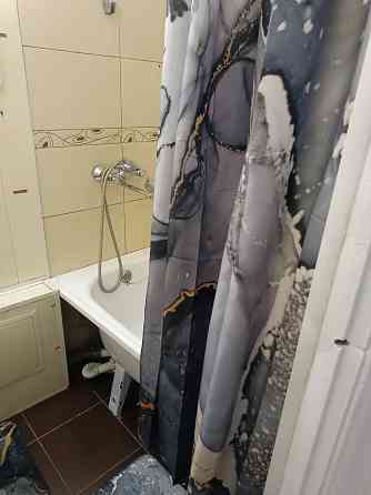 Сдам 1к квартиру, 5/5 .есть стиральная машина ,чайник , кухонный гарнитур. Донецк