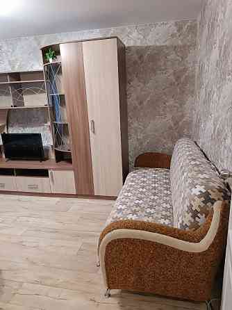 Сдам 1к квартиру, 5/5 .есть стиральная машина ,чайник , кухонный гарнитур. Донецк