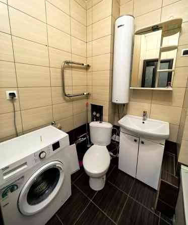 Сдаю однокомнатную квартиру 40.0 м² этаж 3/5 город Донецк, Ленинский район Донецк