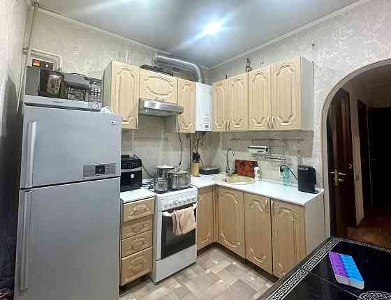Продам 2к.кв. Сталинка. Кировский р-н. Ориентир Кировский исполком. Донецк