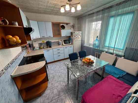 Продается просторная 3к кв-ра в ленинском р-не (южные склоны) Донецк