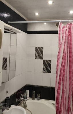 Продам 3-к в самом Центре Макеевки, Центральный м-н Макеевка