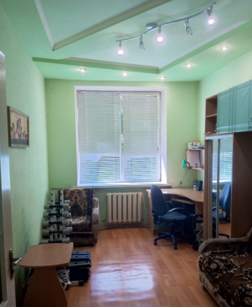 Продам 2-к в самом Центре Макеевки в районе ЦУМа Макеевка