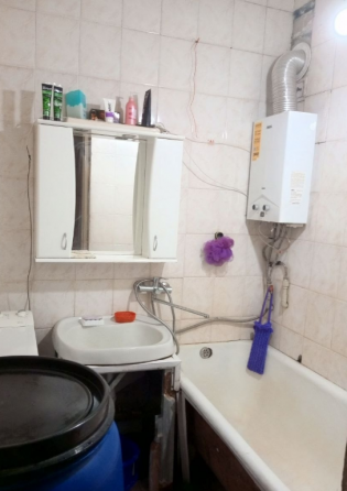 Продам 2-к в самом Центре Макеевки в районе ЦУМа Макеевка