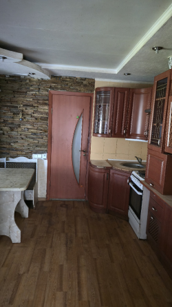 Продам 2-х этажный 3-ком. дом в Калининском районе Донецка. Донецк