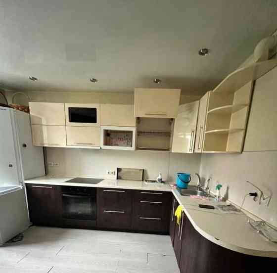 Сдается двухкомнатная квартира на длительный срок. Ориентир: Донецк сити Донецк