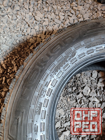 Шины Нокиан две шт. Донецк - изображение 1
