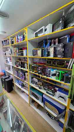 Продается стеллаж пристенный 5 шт Высота всех стеллажей 229см, Глубина 40см Ширина 1 стеллаж - 100см Донецк