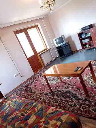 Аренда 2 - комнатная крупногабаритная квартира, медуниверситет, б-ца Калинина, вода круглосуточно ! Донецк