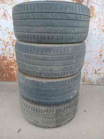 Продаю резину летнюю 285 40 21 Донецк