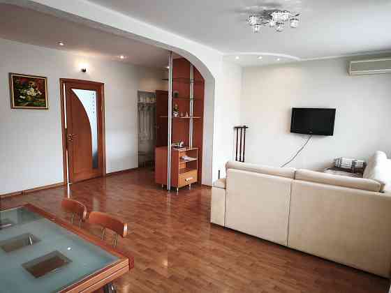 Аренда 4- комн.квартиры б.Пушкина Донецк