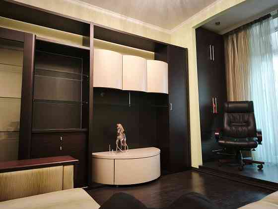 Предлагаю к аренде 2 х комн.вартиру Университетская Донецк