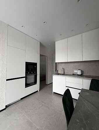 Сдаю 2 к.кВ, Ленинский район, ул.Ионова 18, Рынок Соловки Донецк