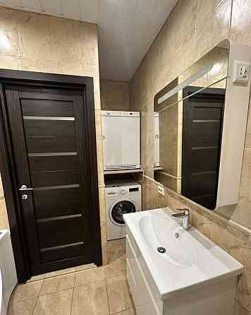 Сдаю двухкомнатную квартиру 70.0 м² этаж 4/8 Ворошиловский район, район Крытого рынка Донецк
