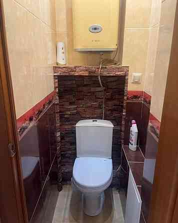 Сдается трёхкомнатная квартира в Калининском районе (ориентир-Обжора) рядом есть всё необходимое: ма Донецк