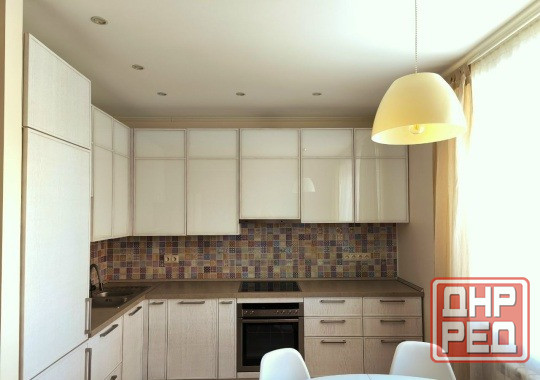 Сдаю двухкомнатную квартиру 62.0 м² этаж 2/4, Ворошиловский район, Донбасс Арена Донецк - изображение 1