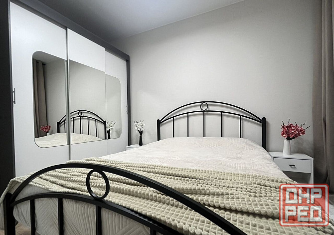 Сдам двушку в Ленинском Донецк - изображение 1