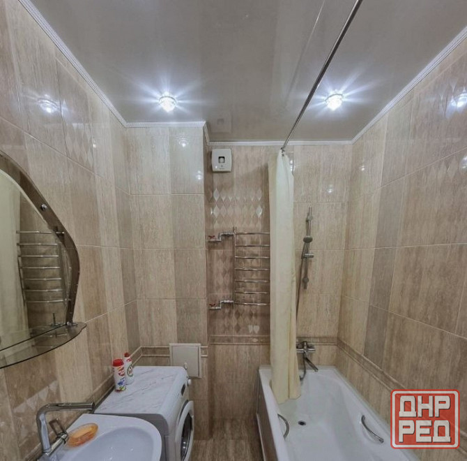 Сдаю квартиру 38.0 м² этаж 4/10 город Донецк, Ворошиловский район, проспект 25-летия ркка Донецк - изображение 2