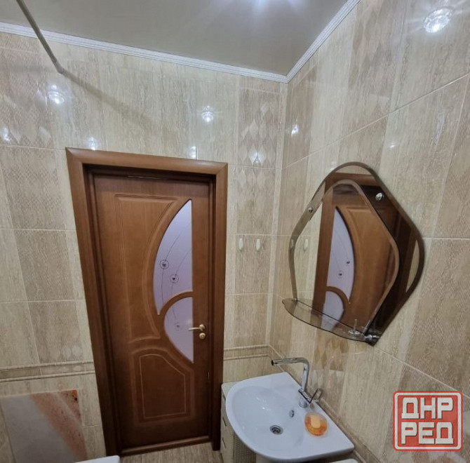 Сдаю квартиру 38.0 м² этаж 4/10 город Донецк, Ворошиловский район, проспект 25-летия ркка Донецк - изображение 3