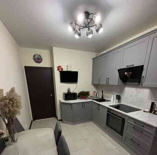 Сдаю однокомнатную квартиру 33.0 м² этаж 3/5 Проспект Мира, Изумруд, Донецк