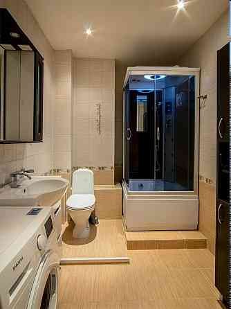 Предлагаем на длительный срок 1-комнатную квартиру на Набережной улице, 33 Донецк