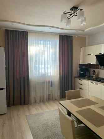 Сдам просторную квартиру с качественным ремонтом в самом центре Донецка. Донецк