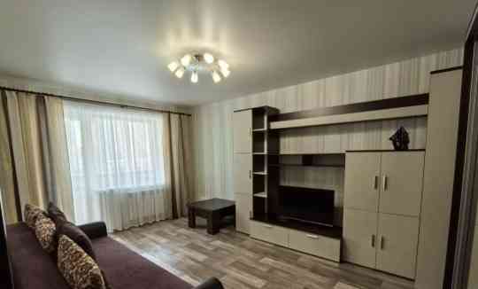 сдаётся квартира в будёновском районе. Тополевая улица, 13 Площадь квартиры: 46м² однушка Донецк